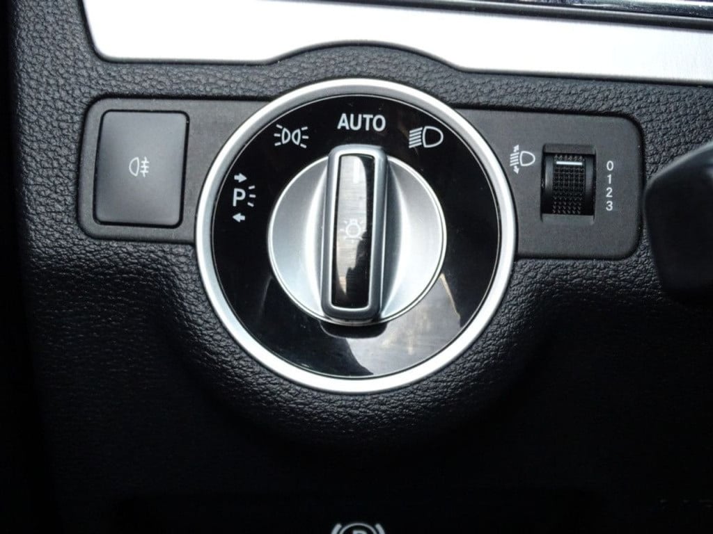 Mercedes-Benz E-Klasse coupé 200 cgi avantgarde amg pakket | harman/kardon 