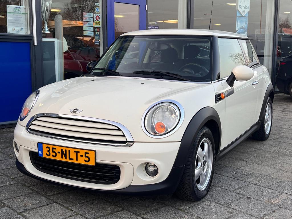 Mini One mini 1.6 minimalist business line, airco, lm-velgen enz.