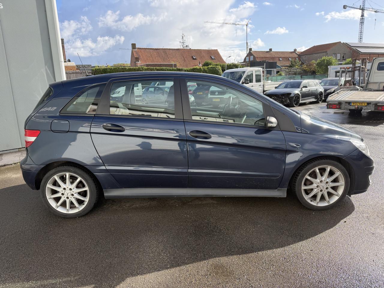 Mercedes B-Klasse 150 Bouwjaar 2006 AUTOMAAT ! ! !