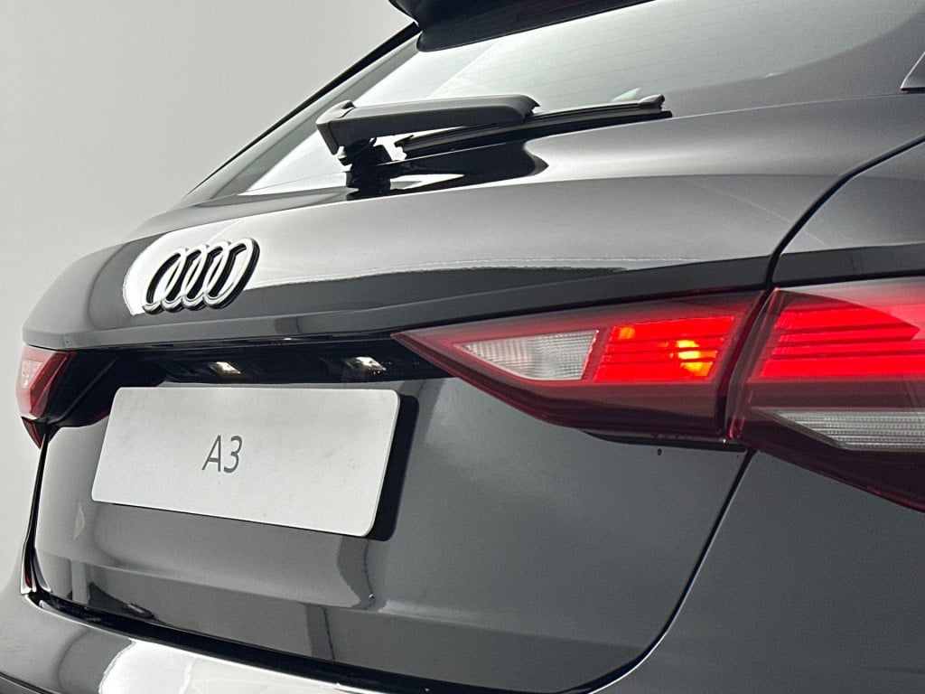 Audi A3 sportback pro line 30 tfsi 85 kw / 116 pk sportback 7 versn.
