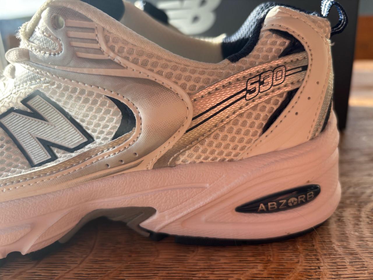 Nieuwe new balance 530 gympen maat 8 / 41,5 maar vallen kleiner