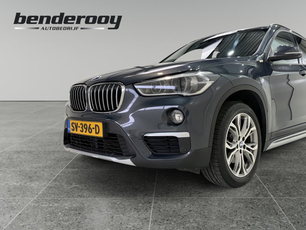 BMW X1 sdrive18i 136pk high executive automaat