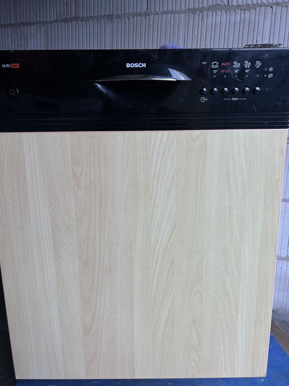 Bosch auto 3 in i1 nbouw vaatwasser nette condite 83x60 cm.