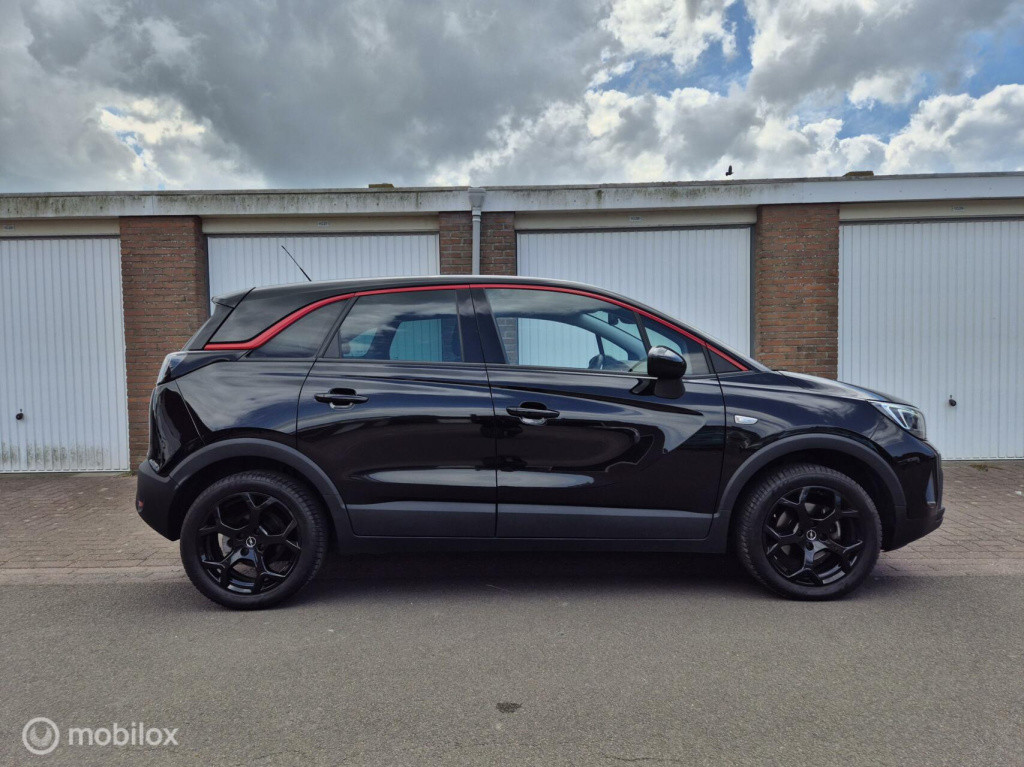 Opel Crossland X 1.2 turbo gs-line / btw auto / fabrieksgarantie