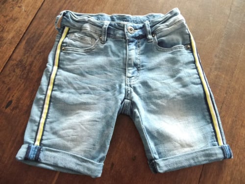 Indian Bleu jeans maat 122.