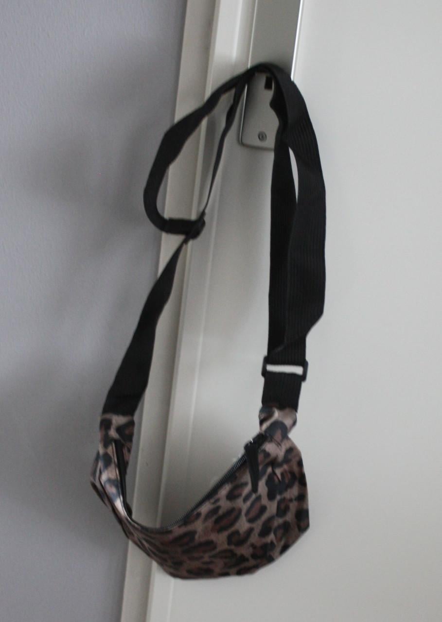 Nieuwe heuptasje panterprint