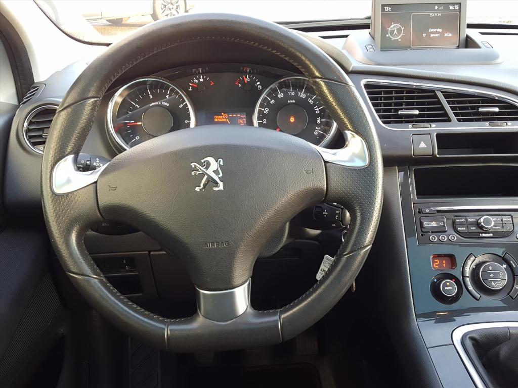 Peugeot 3008 style 1.2pt-130pk trekhaak | navigatie | cruise & climate cont