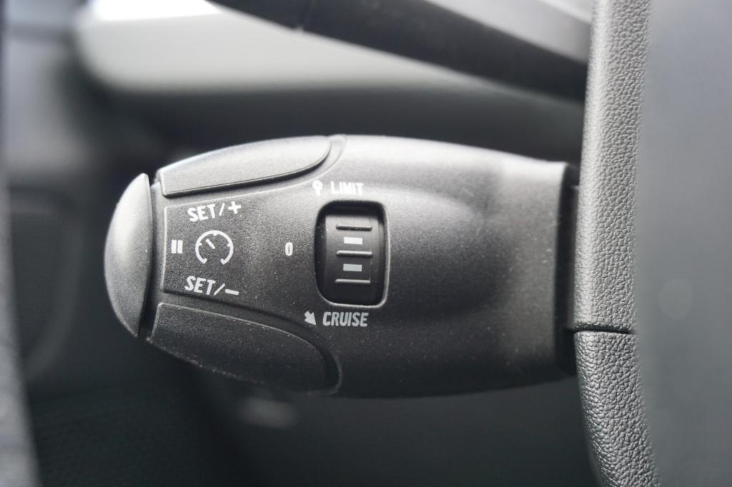 Peugeot 2008 1.2 vti active airco / navi / cruise / elektr. ramen / trekhaa