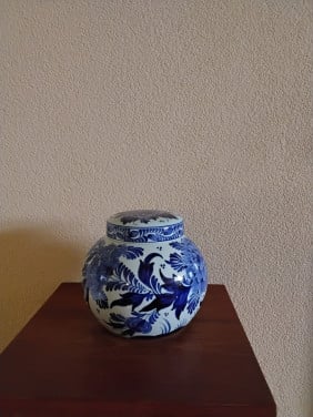 Delftsblauwe aardewerken  gemberpot met deksel
