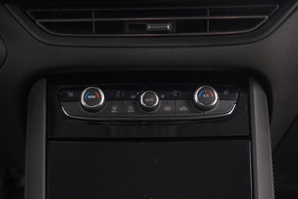 Opel Grandland turbo 130 at8 ultimate | camera | adaptieve cruise control |