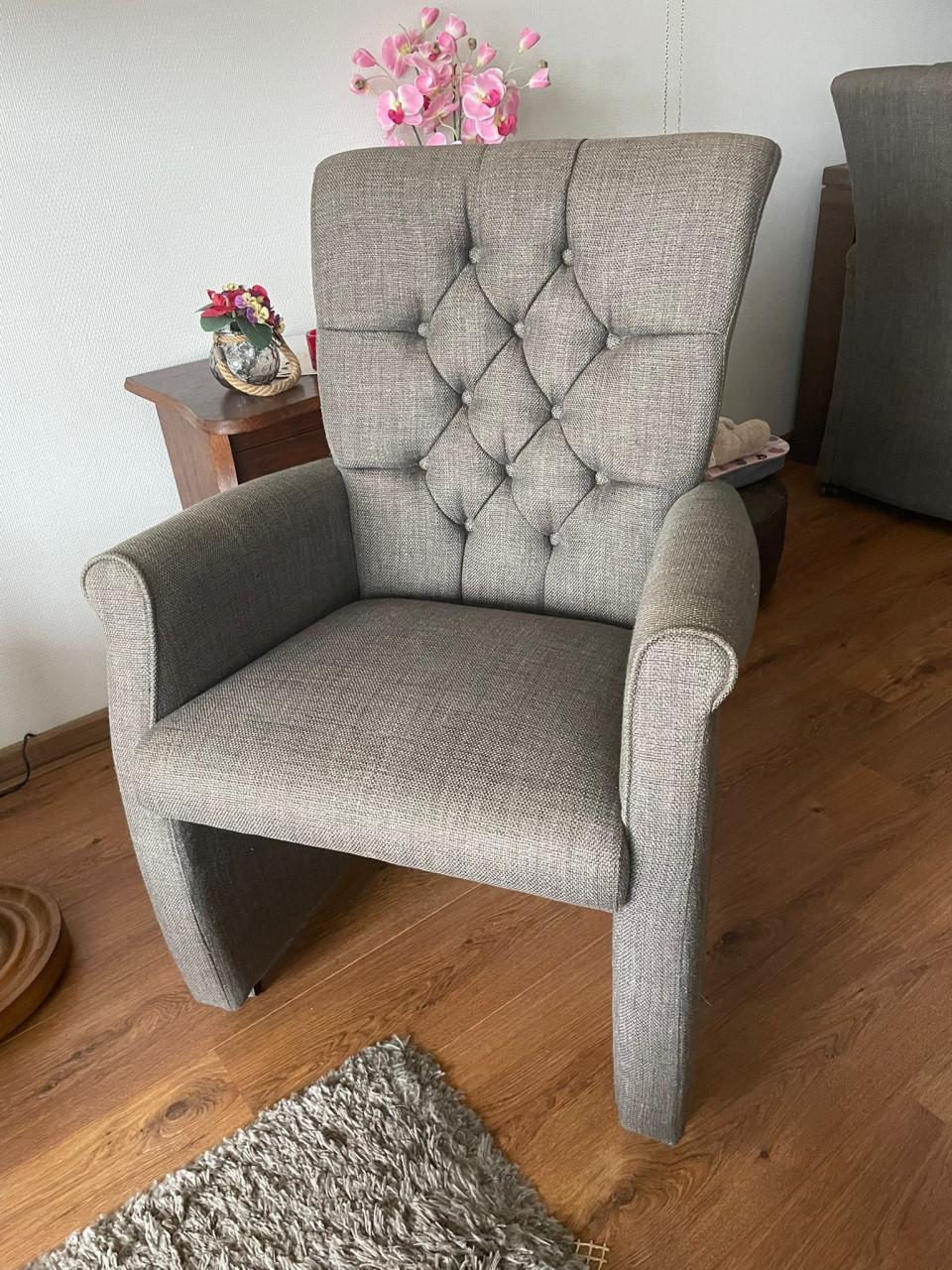 Eettafel met 4 stoelen