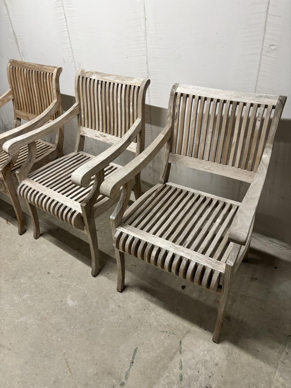 4 teakhouten tuinstoelen
