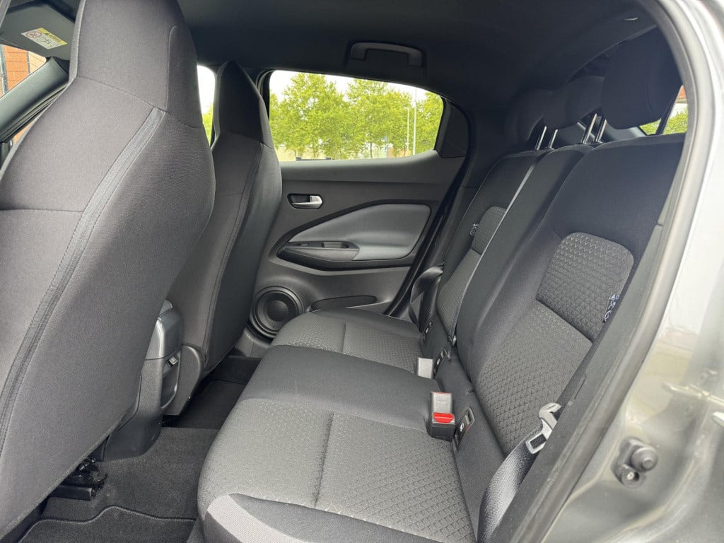 Nissan Juke 1.0 dig-t n-connecta trekhaak, lage km-stand!