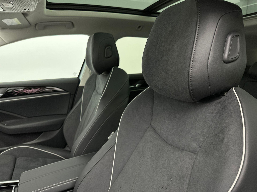 Volkswagen Passat variant elegance business 1.5 ehybrid 150 kw / 204 pk var