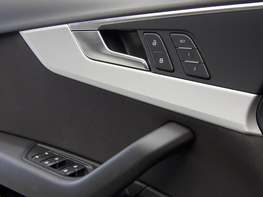 Audi A4 35 tfsi 150pk mhev s tronic s line