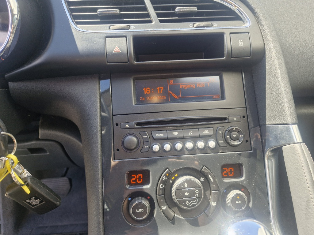 Peugeot 3008 1.6 e-hdi blue lease