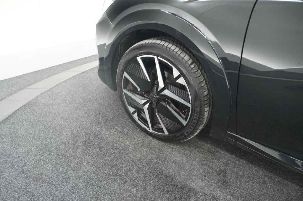 Peugeot 208 puretech 100 gt | camera | navigatie | apple carplay | parkeers