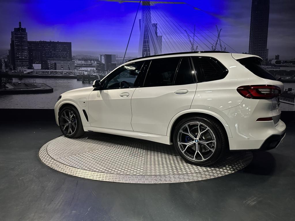 BMW X5 xdrive45e high executive *pano*360camera*trekhaak*