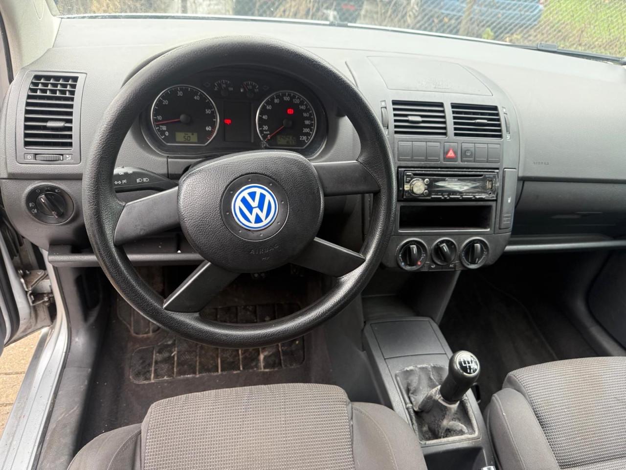 Volkswagen Polo 1.4-16V Highline 142.410km