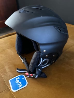 Ski helm nieuw