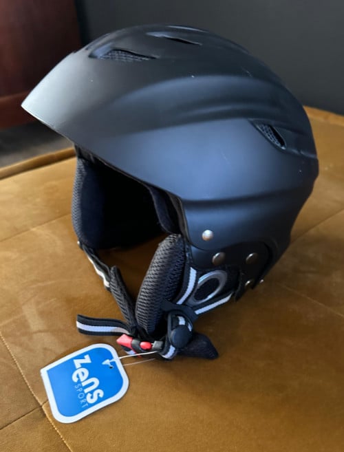 Ski helm nieuw