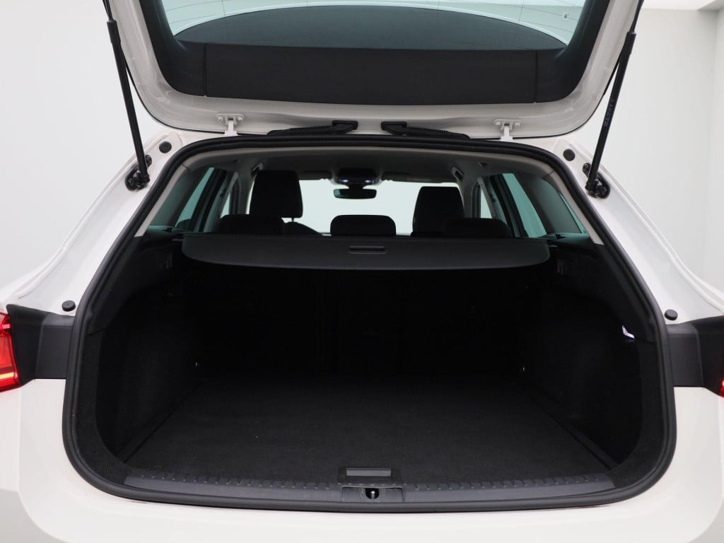 Seat Leon sportstourer 1.5 etsi style | automaat | navigatie | trekhaak! | 