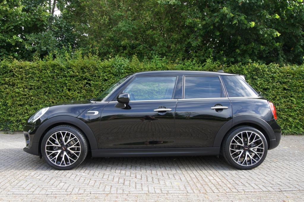 Mini 5-deurs 1.5 one bns ed.