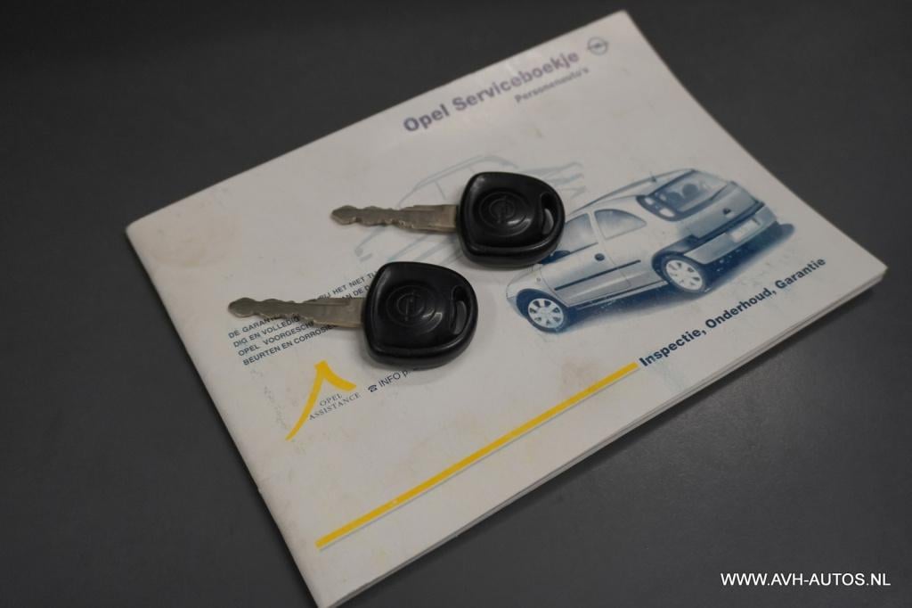 Opel Agila 1.2-16v comfort