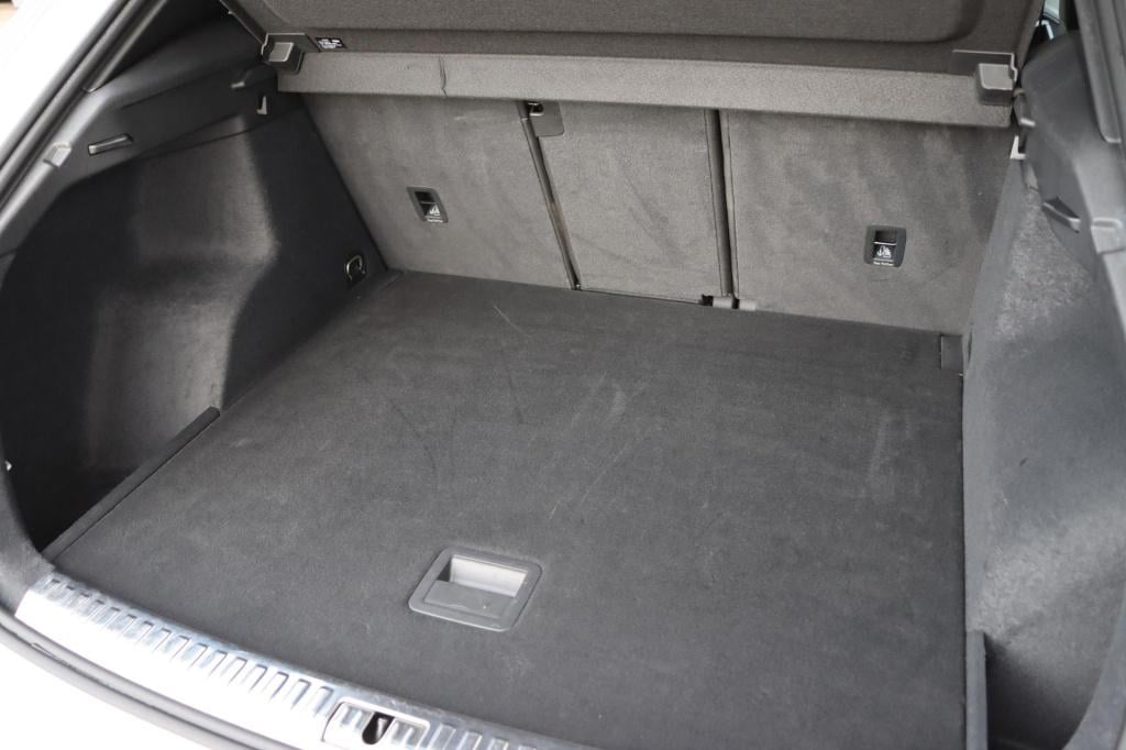 Audi Q3 35 tfsi s edition 150pk s-tronic