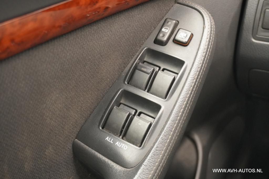 Toyota Avensis 2.0 vvti linea sol