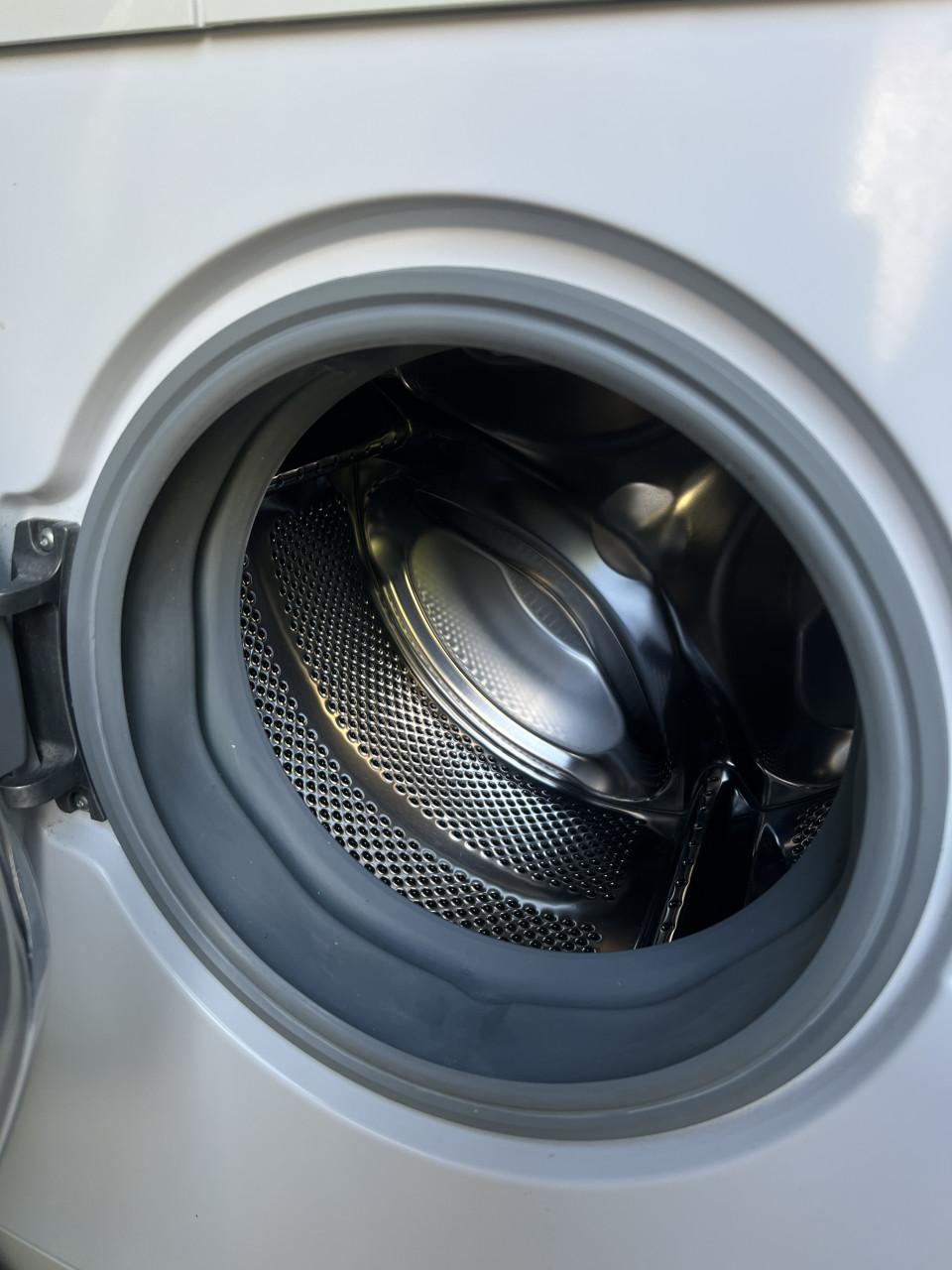 Als nieuw en weinig gebruikte Siemens wasmachine, 6 kg en 1400 toeren.