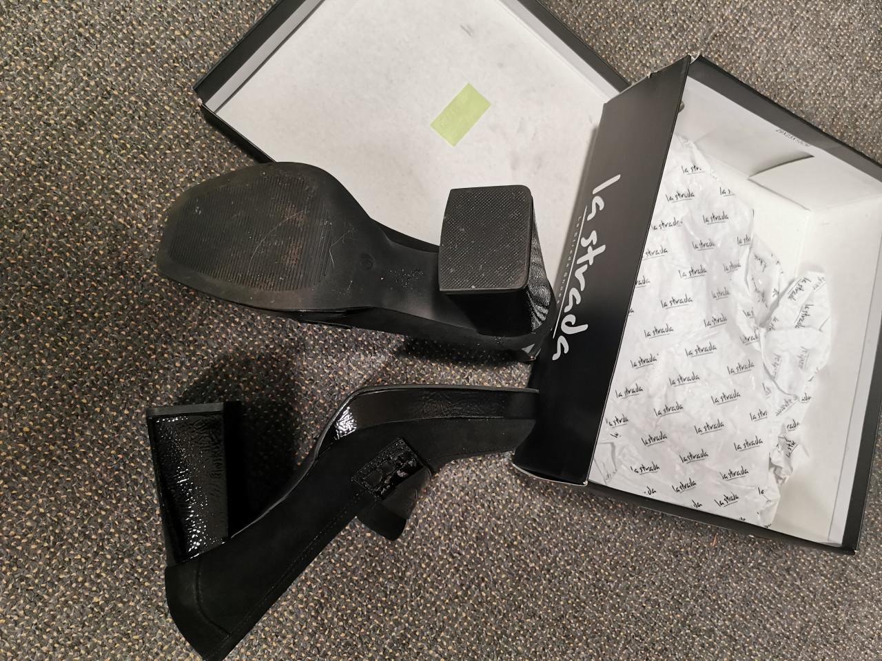 Nieuwe schoenen van La Strada - 40