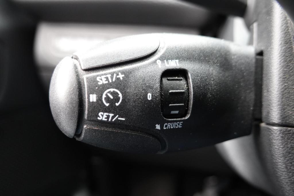 Peugeot 2008 1.6 vti active