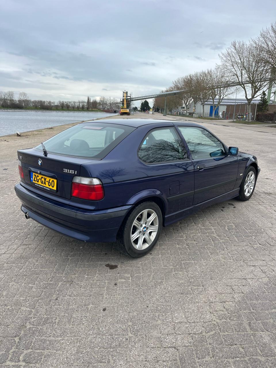 Bmw 316 (1.9) met 156500 km! automaat!