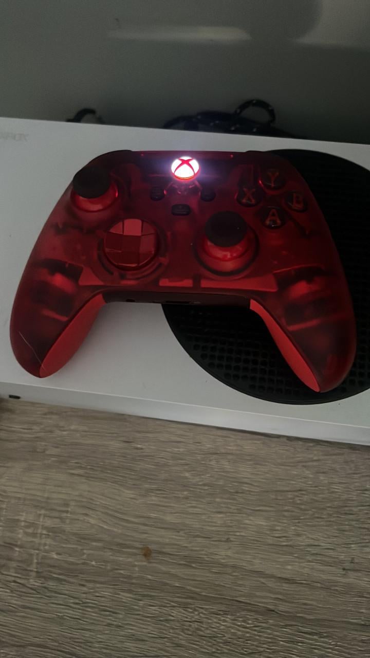 Xbox series s zgan + bijna gloednieuwe controller