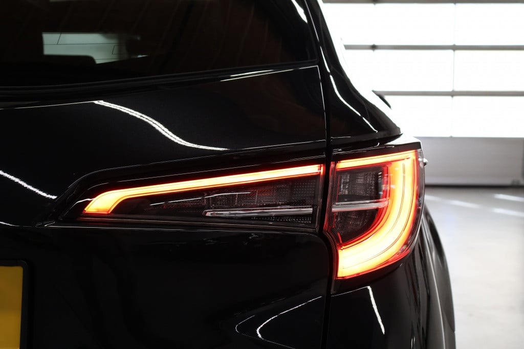 Toyota Corolla Touring Sports 2.0 hybrid gr-sport plus