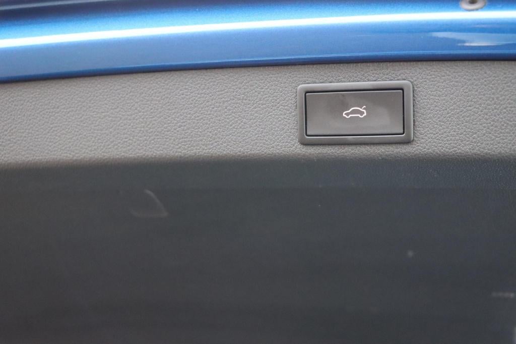 Skoda Superb combi 1.4 tsi iv sportline business 218pk dsg6