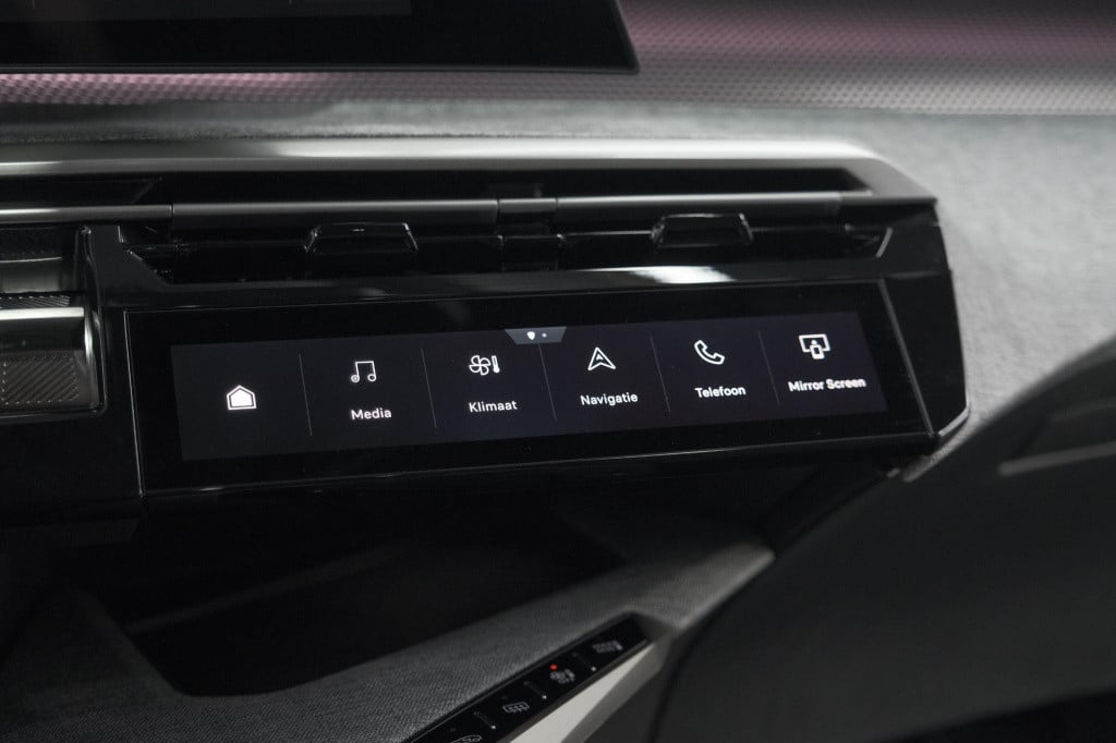 Peugeot 5008 1.2 hybrid 145 gt | panoramadak | camera | elektrische achterk
