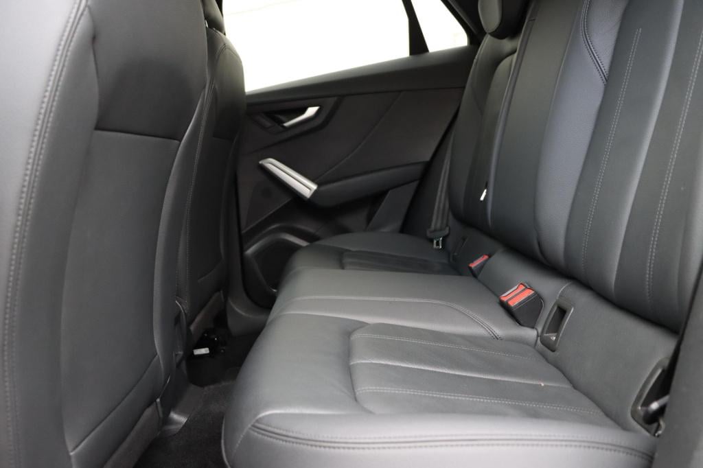 Audi Q2 35 tfsi s edition 150pk s-tronic | panoramadak