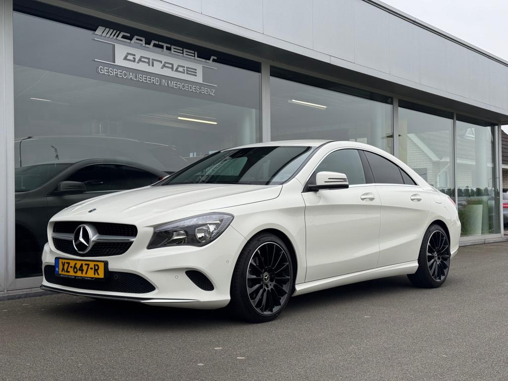 Mercedes-Benz Cla 200 urban automaat , apple-carplay , achteruitrijcamera ,