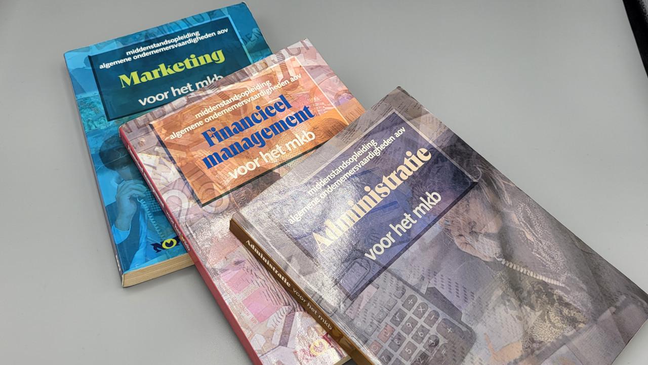 Complete studieboekenset MKB / AOV