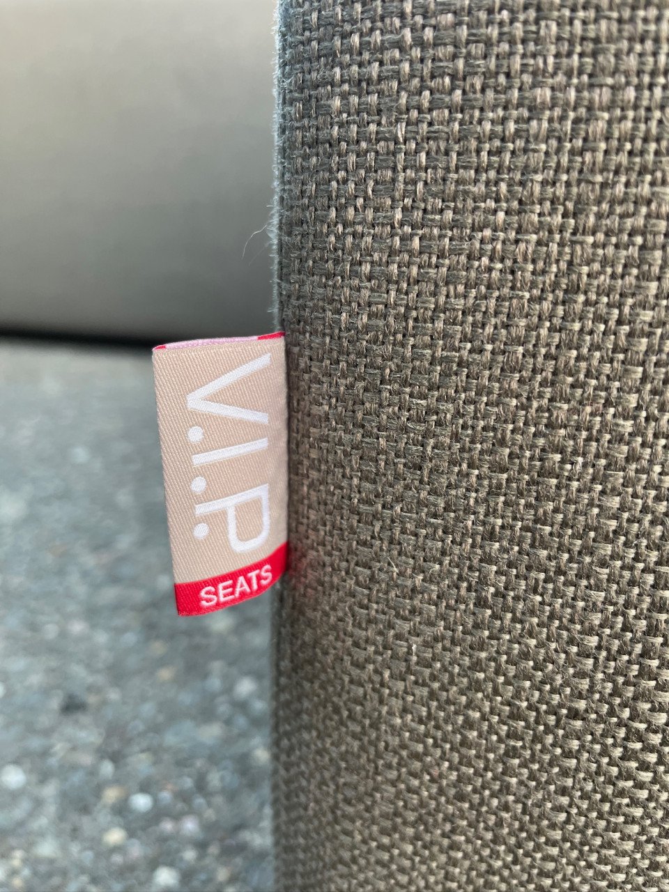 GRATIS LEVERING HEEL NL Taupe VIP 2x 2,5zits Stoffen Bankstel