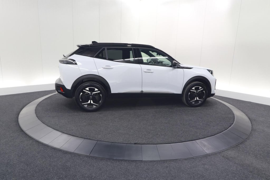 Peugeot 2008 puretech 130 eat8 gt | camera | apple carplay | parkeersensore