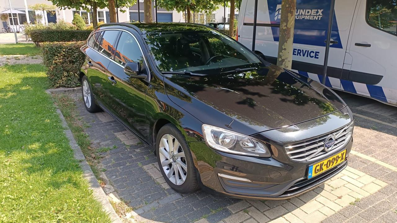 Volvo V60 D4 2015