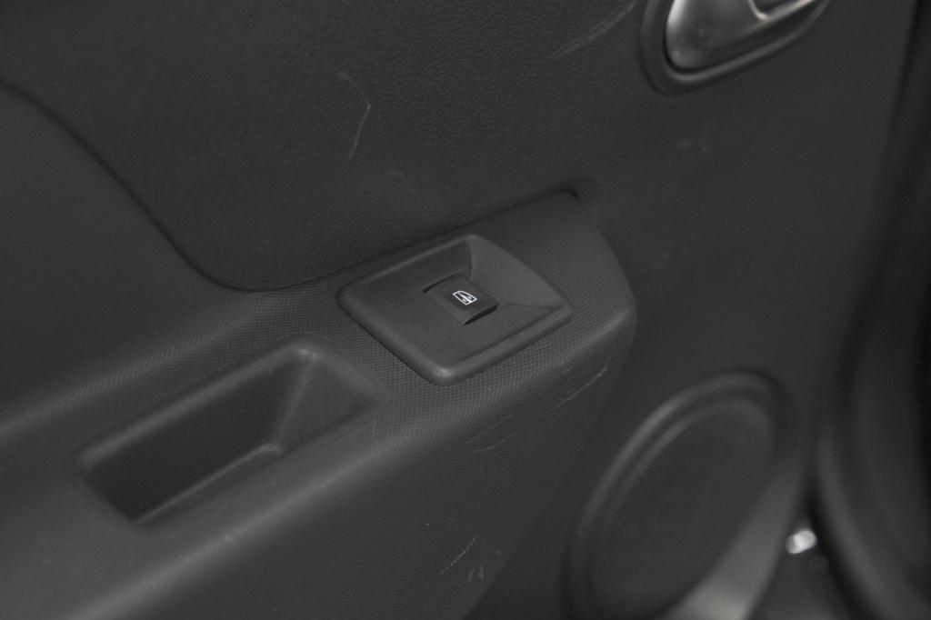 Dacia Sandero Stepway tce 90 sl | parkeersensoren | cruise control | naviga