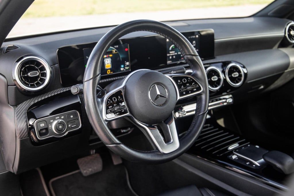 Mercedes-Benz A-Klasse a-klasse limousine a-klasse limousine a 250 e ( auto