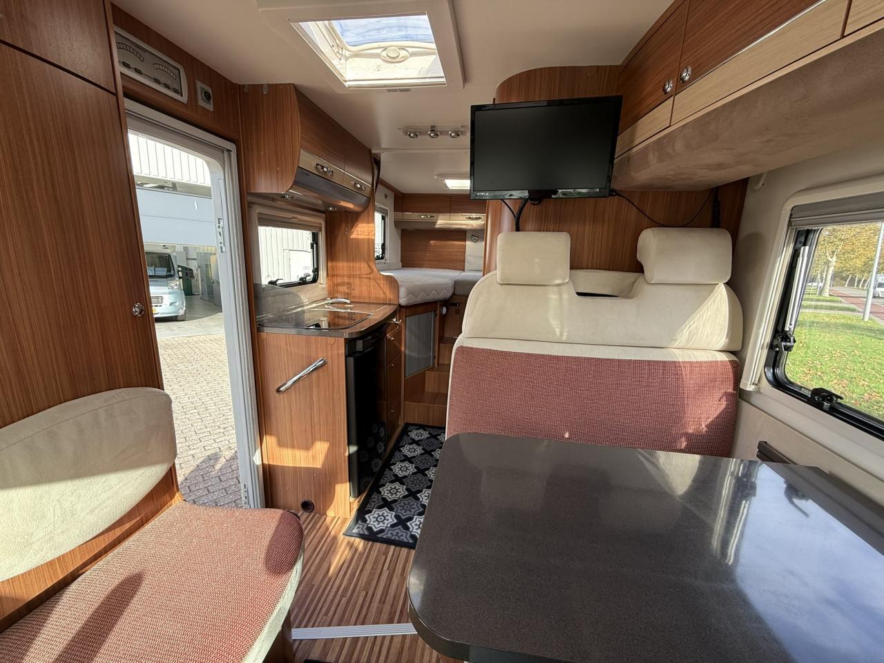 Adria Compact SL  - Compacte camper vol comfort en vrijheid!