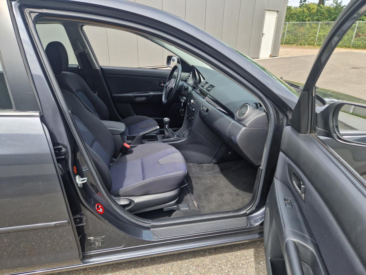 Mazda 3 Sport 1.6 Touring