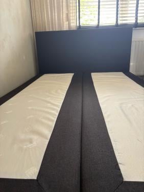 Stoffen bedframe 140 x 210 cm – €75