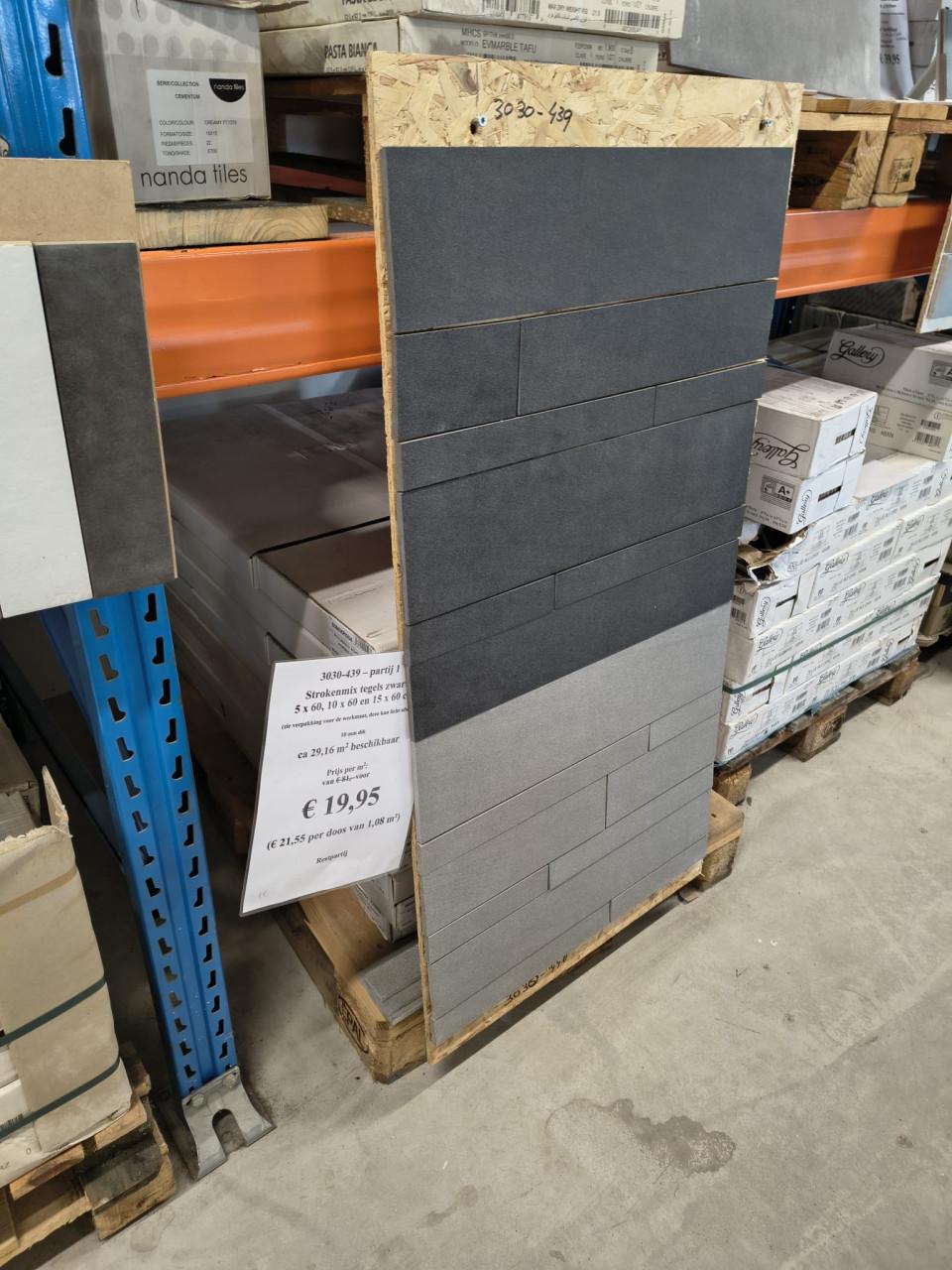 3030-439 Strokenmix tegels, zwart, 3 maten per doos, prijs per m²